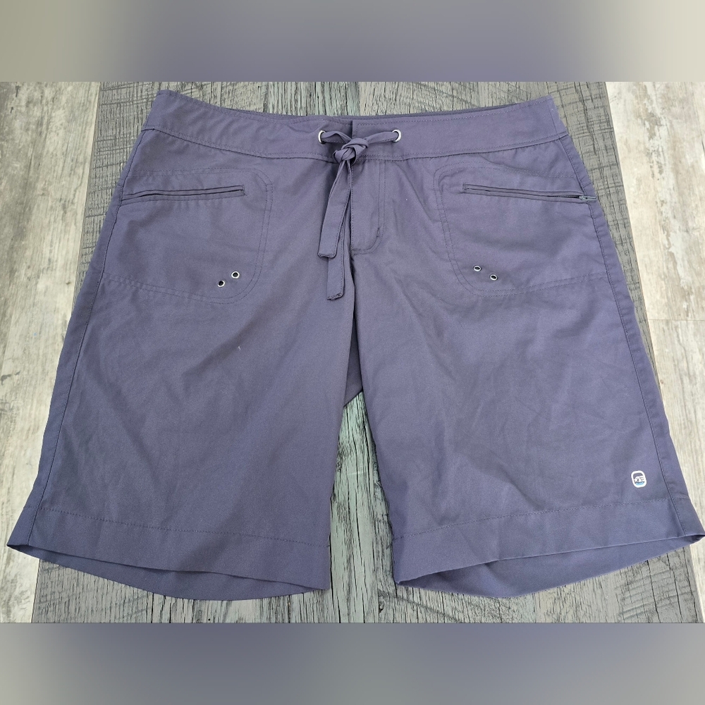 Free Country Women's Gray Bermuda Shorts (SIZE:16)